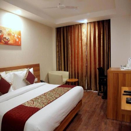 Hotel Tu Casa Delhi Airport นิวเดลี ภายนอก รูปภาพ