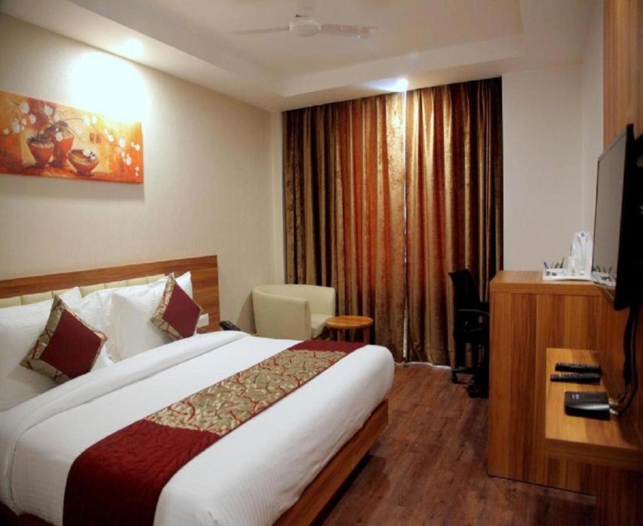 Hotel Tu Casa Delhi Airport นิวเดลี ภายนอก รูปภาพ