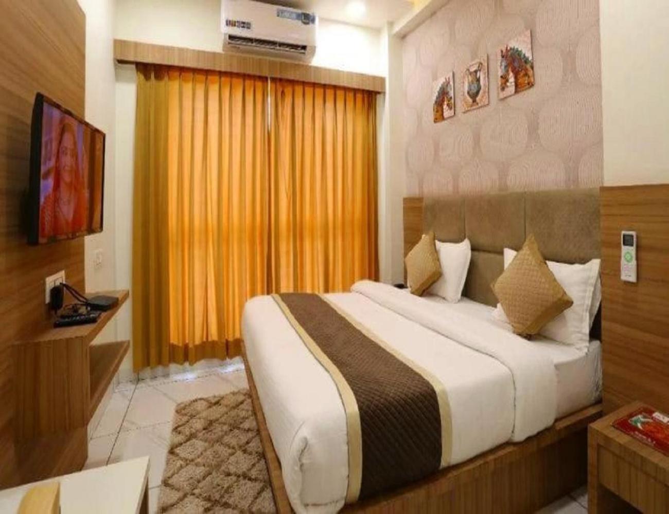 Hotel Tu Casa Delhi Airport นิวเดลี ภายนอก รูปภาพ