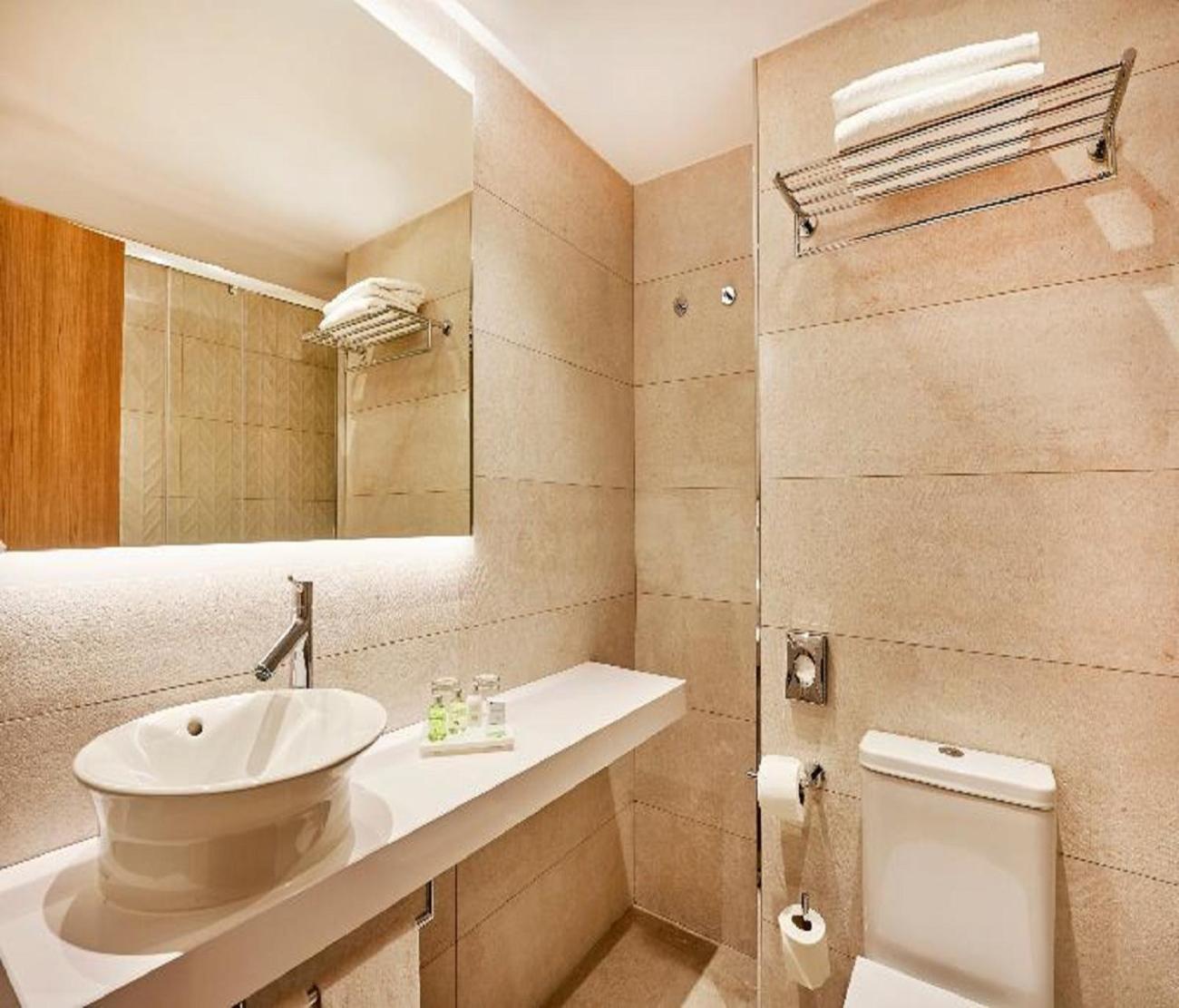Hotel Tu Casa Delhi Airport นิวเดลี ภายนอก รูปภาพ